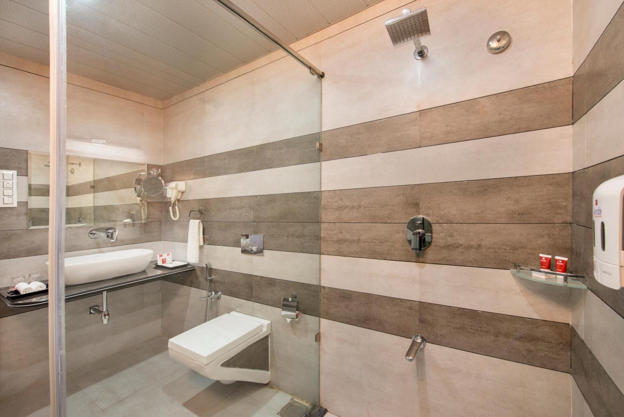 Lords Eco Inn Morbi Δωμάτιο φωτογραφία