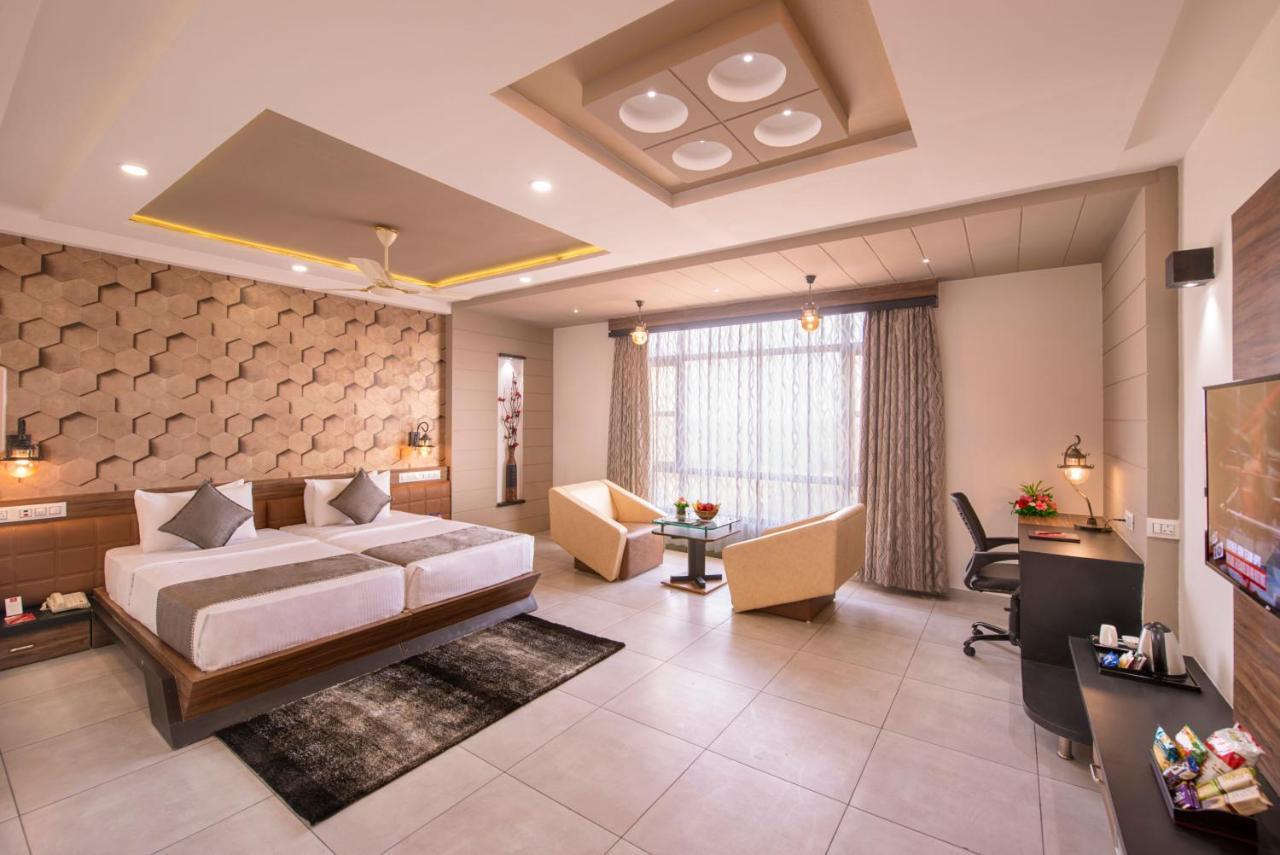 Lords Eco Inn Morbi Εξωτερικό φωτογραφία