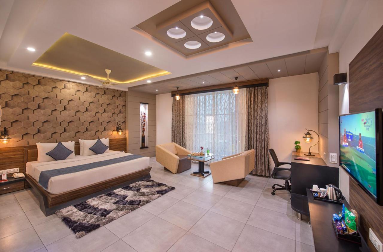 Lords Eco Inn Morbi Εξωτερικό φωτογραφία